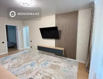 3-комнатная квартира, этаж 4 из 9, 76 м², миниатюра 2