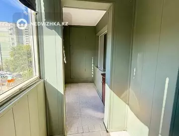 3-комнатная квартира, этаж 4 из 9, 76 м², миниатюра 12