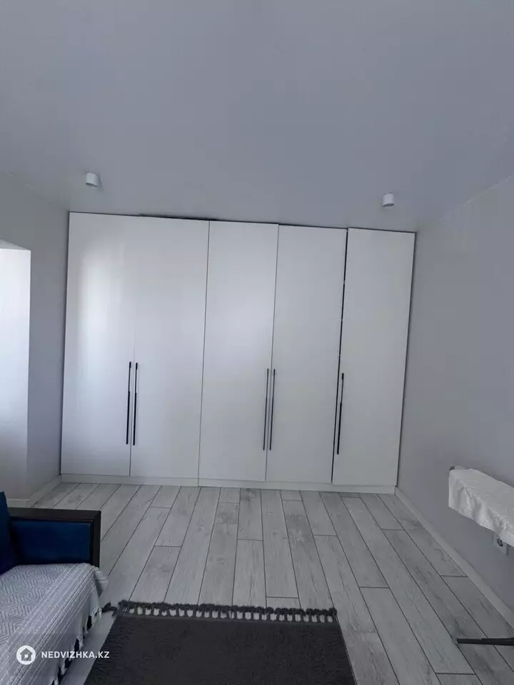 1-комнатная квартира, этаж 2 из 9, 28 м², фотография 2