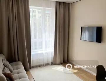 2-комнатная квартира, этаж 6 из 9, 45 м², Посуточно