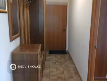 2-комнатная квартира, этаж 5 из 5, 70 м², На длительный срок