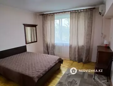 2-комнатная квартира, этаж 5 из 5, 70 м², На длительный срок