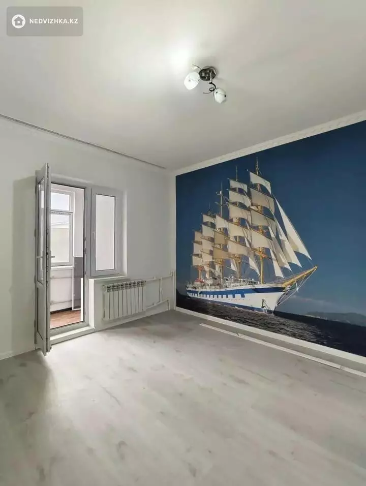 2-комнатная квартира, этаж 4 из 5, 56 м², фотография 3