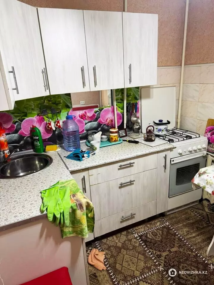 1-комнатная квартира, этаж 2 из 5, 33 м², фотография 2