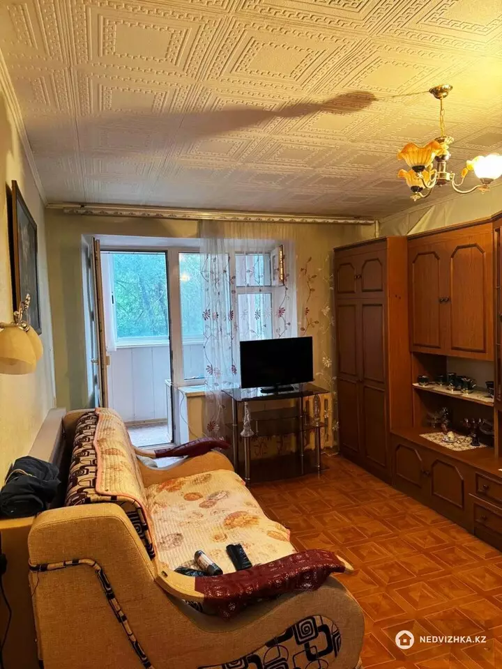 1-комнатная квартира, этаж 2 из 5, 33 м²