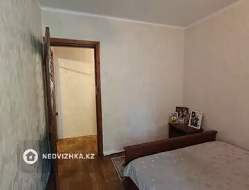 3-комнатная квартира, этаж 2 из 2, 61 м², миниатюра 2