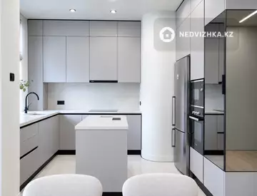 4-комнатная квартира, этаж 2 из 4, 150 м², миниатюра 9