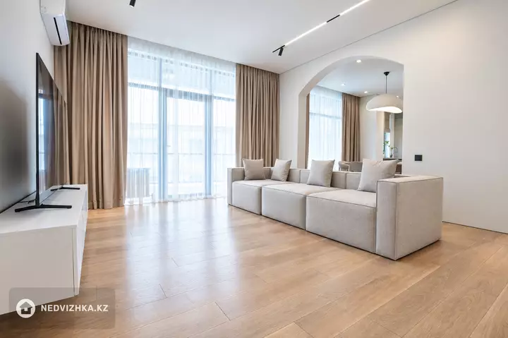 3-комнатная квартира, этаж 2 из 4, 150 м²