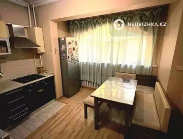 3-комнатная квартира, этаж 1 из 9, 73 м², миниатюра 2