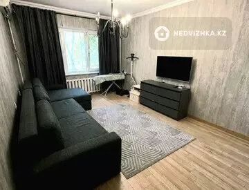 3-комнатная квартира, этаж 1 из 9, 73 м², миниатюра 7