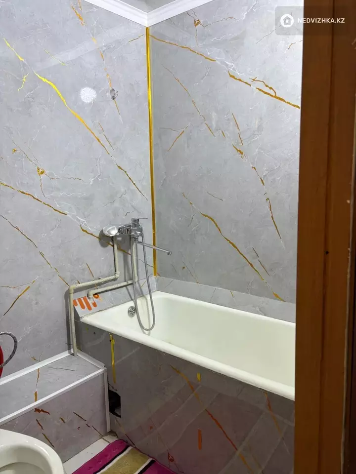 1-комнатная квартира, этаж 1 из 5, 38 м², Посуточно, фотография 3