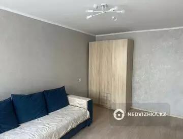 1-комнатная квартира, этаж 3 из 5, 30 м²