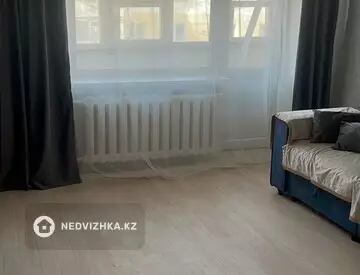 1-комнатная квартира, этаж 3 из 5, 30 м²