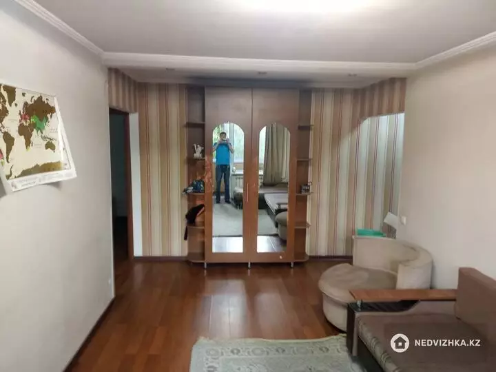 3-комнатная квартира, этаж 4 из 5, 56 м², На длительный срок, фотография 4