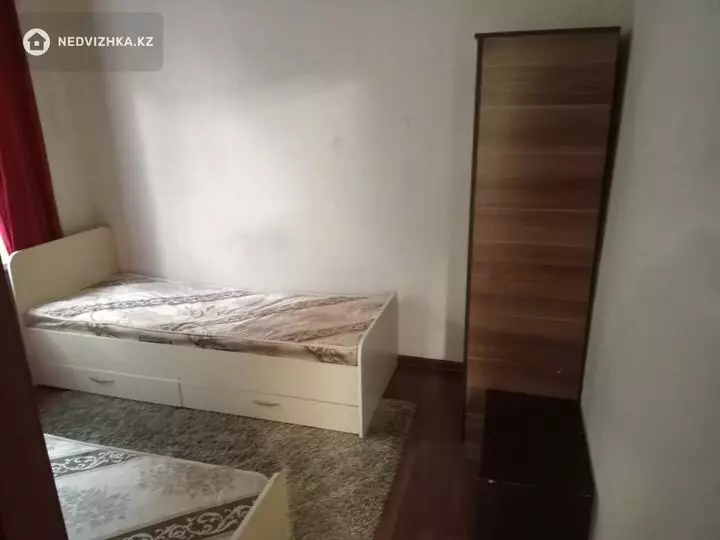 3-комнатная квартира, этаж 4 из 5, 56 м², На длительный срок, фотография 5