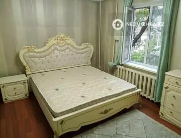 3-комнатная квартира, этаж 4 из 5, 56 м², На длительный срок, миниатюра 8