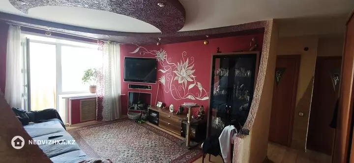 3-комнатная квартира, этаж 5 из 6, 63 м², фотография 4