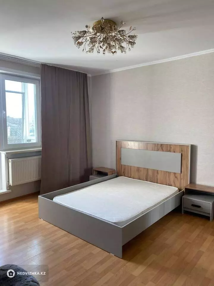 2-комнатная квартира, этаж 4 из 12, 68 м², фотография 5