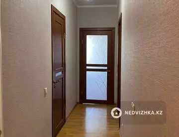 2-комнатная квартира, этаж 4 из 12, 68 м², миниатюра 8