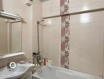 4-комнатная квартира, этаж 4 из 5, 106 м², миниатюра 10