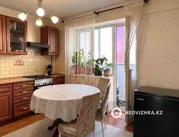 4-комнатная квартира, этаж 4 из 5, 106 м², миниатюра 8