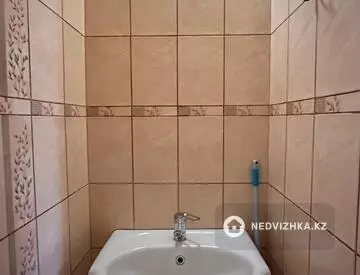 4-комнатная квартира, этаж 4 из 5, 106 м², миниатюра 12