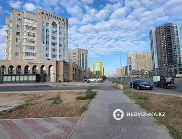 3-комнатная квартира, этаж 8 из 9, 132 м², миниатюра 4