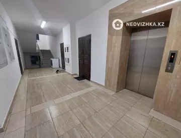 3-комнатная квартира, этаж 8 из 9, 132 м², миниатюра 10