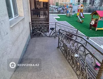 1-комнатная квартира, этаж 1 из 10, 23 м², миниатюра 1
