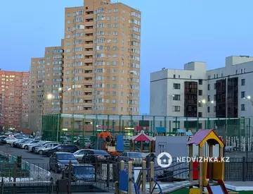 1-комнатная квартира, этаж 1 из 10, 23 м², миниатюра 2