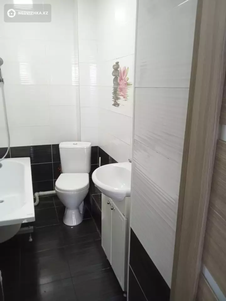 1-комнатная квартира, этаж 1 из 10, 23 м², фотография 5