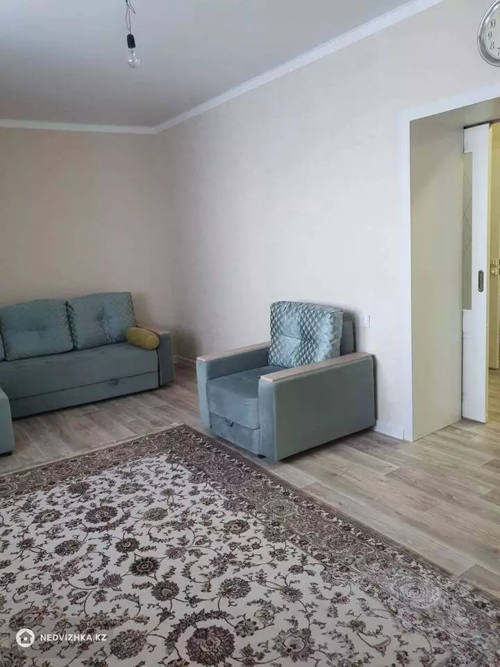 2-комнатная квартира, этаж 10 из 12, 74 м²