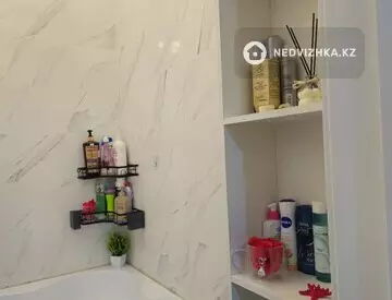 1-комнатная квартира, этаж 4 из 9, 70 м²