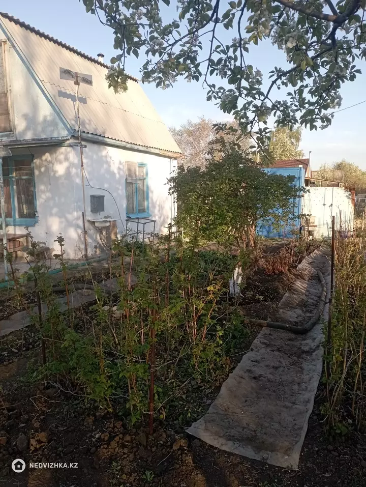 2-комнатная дача, 6 соток, 25 м², фотография 2