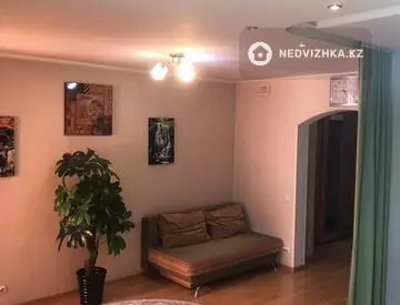 1-комнатная квартира, этаж 12 из 16, 45 м², Посуточно