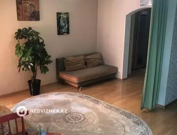 1-комнатная квартира, этаж 12 из 16, 45 м², Посуточно