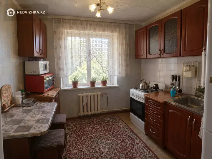 2-комнатная квартира, этаж 5 из 5, 47 м², фотография 2
