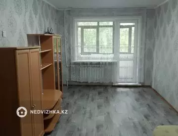 2-комнатная квартира, этаж 4 из 5, 44 м²