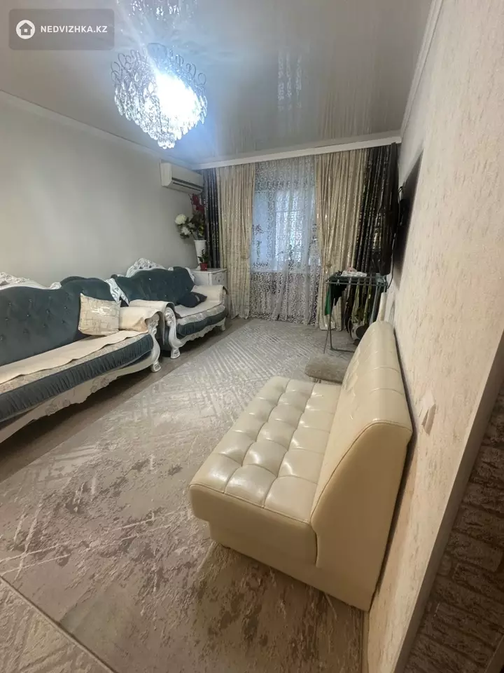 2-комнатная квартира, этаж 1 из 5, 45 м², фотография 2