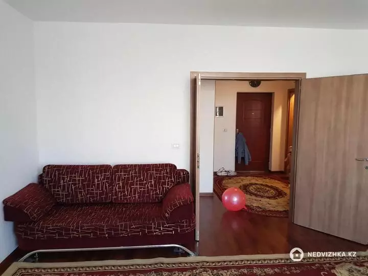 3-комнатная квартира, этаж 2 из 7, 100 м², На длительный срок, фотография 5