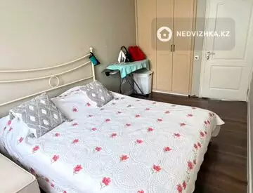3-комнатная квартира, этаж 3 из 4, 60 м², миниатюра 7