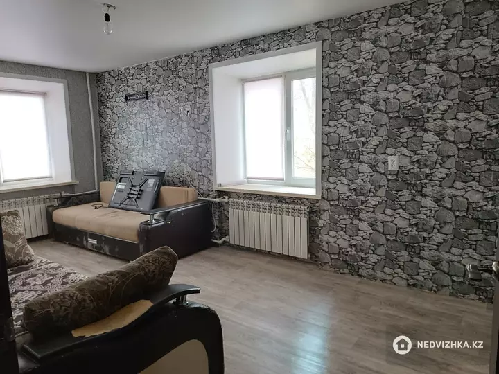 2-комнатная квартира, этаж 1 из 4, 42 м², фотография 4