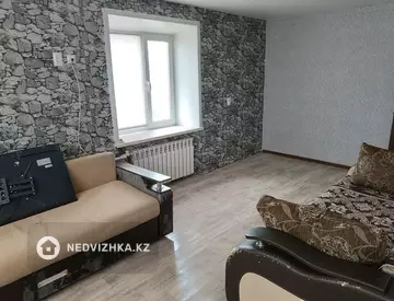 2-комнатная квартира, этаж 1 из 4, 42 м², миниатюра 5