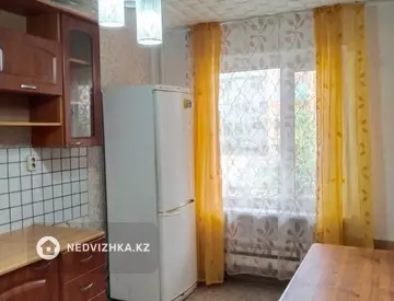 3-комнатная квартира, этаж 1 из 9, 70 м², На длительный срок