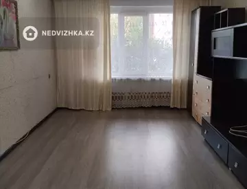 3-комнатная квартира, этаж 1 из 9, 70 м², На длительный срок