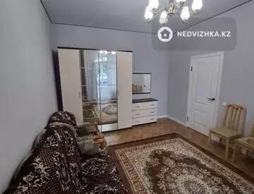 1-комнатная квартира, этаж 1 из 16, 50 м², На длительный срок