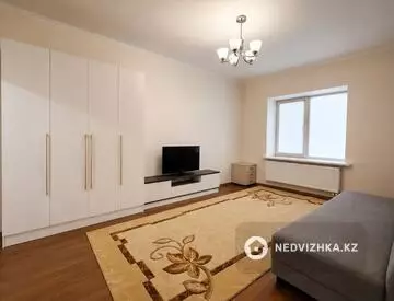 1-комнатная квартира, этаж 1 из 19, 40 м²