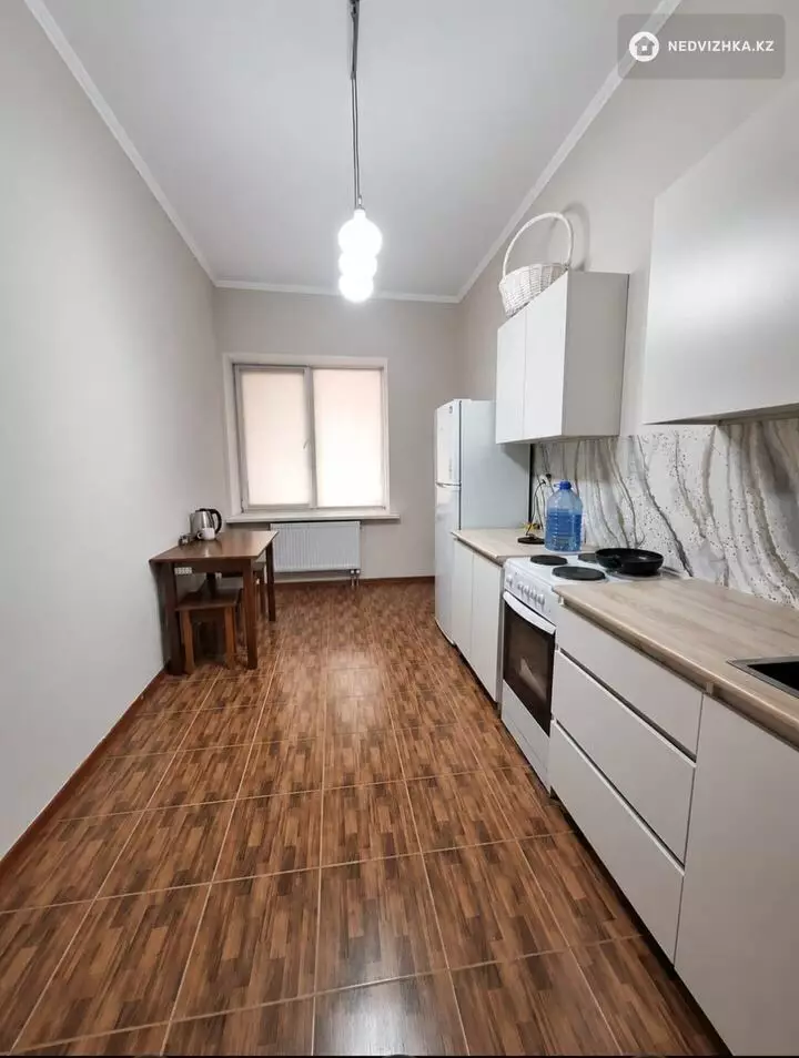 1-комнатная квартира, этаж 1 из 19, 40 м², фотография 5