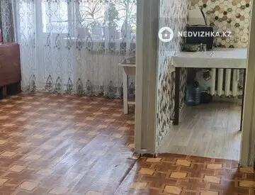 2-комнатная квартира, этаж 4 из 4, 42 м²