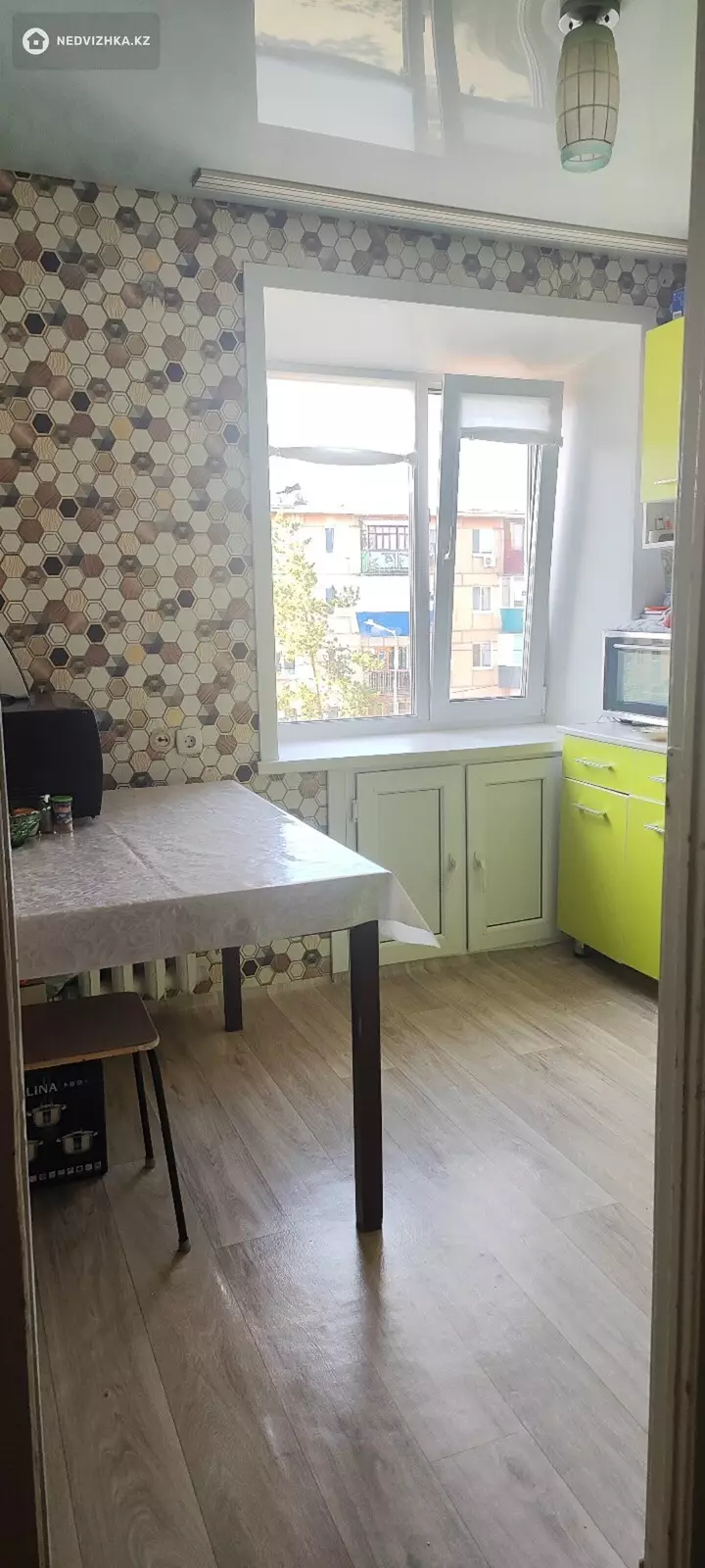 2-комнатная квартира, этаж 4 из 4, 42 м², фотография 3